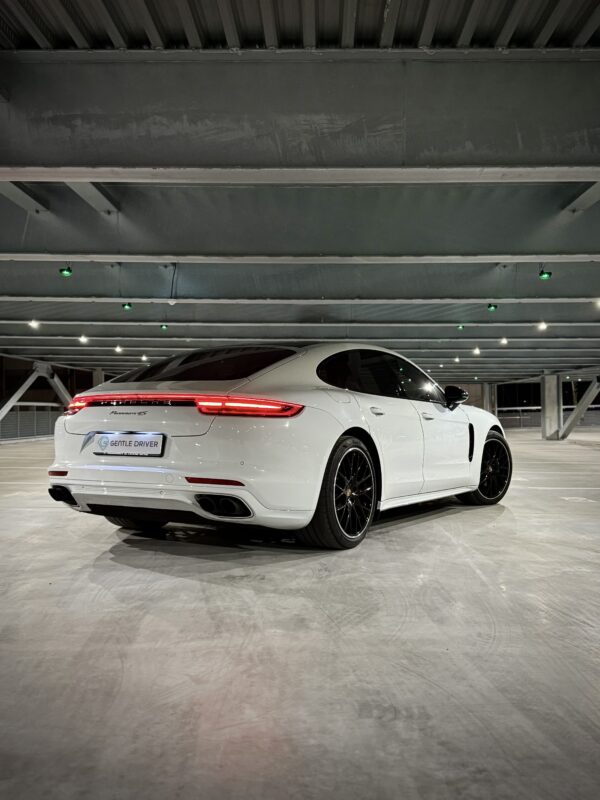 Porsche Panamera 4S – Image 4