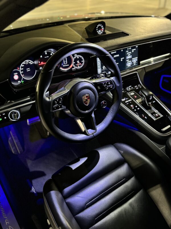 Porsche Panamera 4S – Image 9